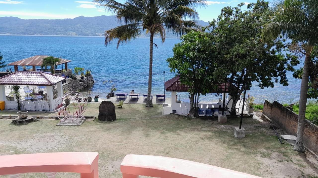 Hotel Barbara Tuk Tuk Buitenkant foto